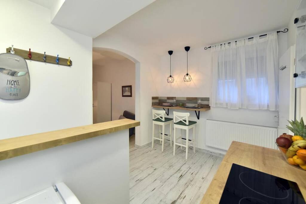 Apartamento Petit Main Square Zagreb Exterior foto